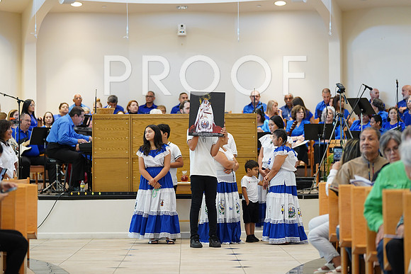 22-10 DOSP Misa Hispana Diocesana 2022-0123