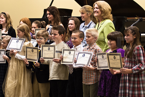 1011_Piano Recital_079
