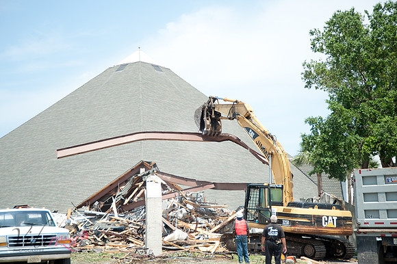 1105_St. Jerome Church demolition_032