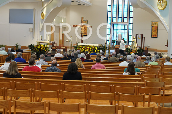 21-10 Mater Dei Giving Society prayer service DOSP-0042