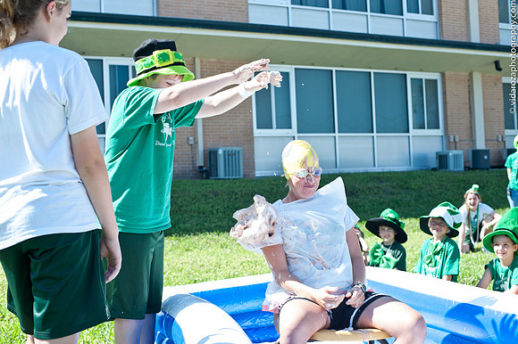 1203_Coach Irwin Sundae_048